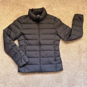 Uniqlo Women's Black Puffer Jacket